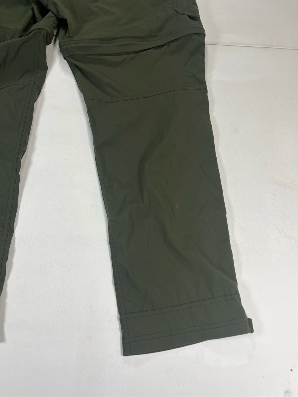 REI Co-op Sahara Convertible Hiking Pants Womens 16 Petite Green Relaxed Zip Off - Picture 14 of 16
